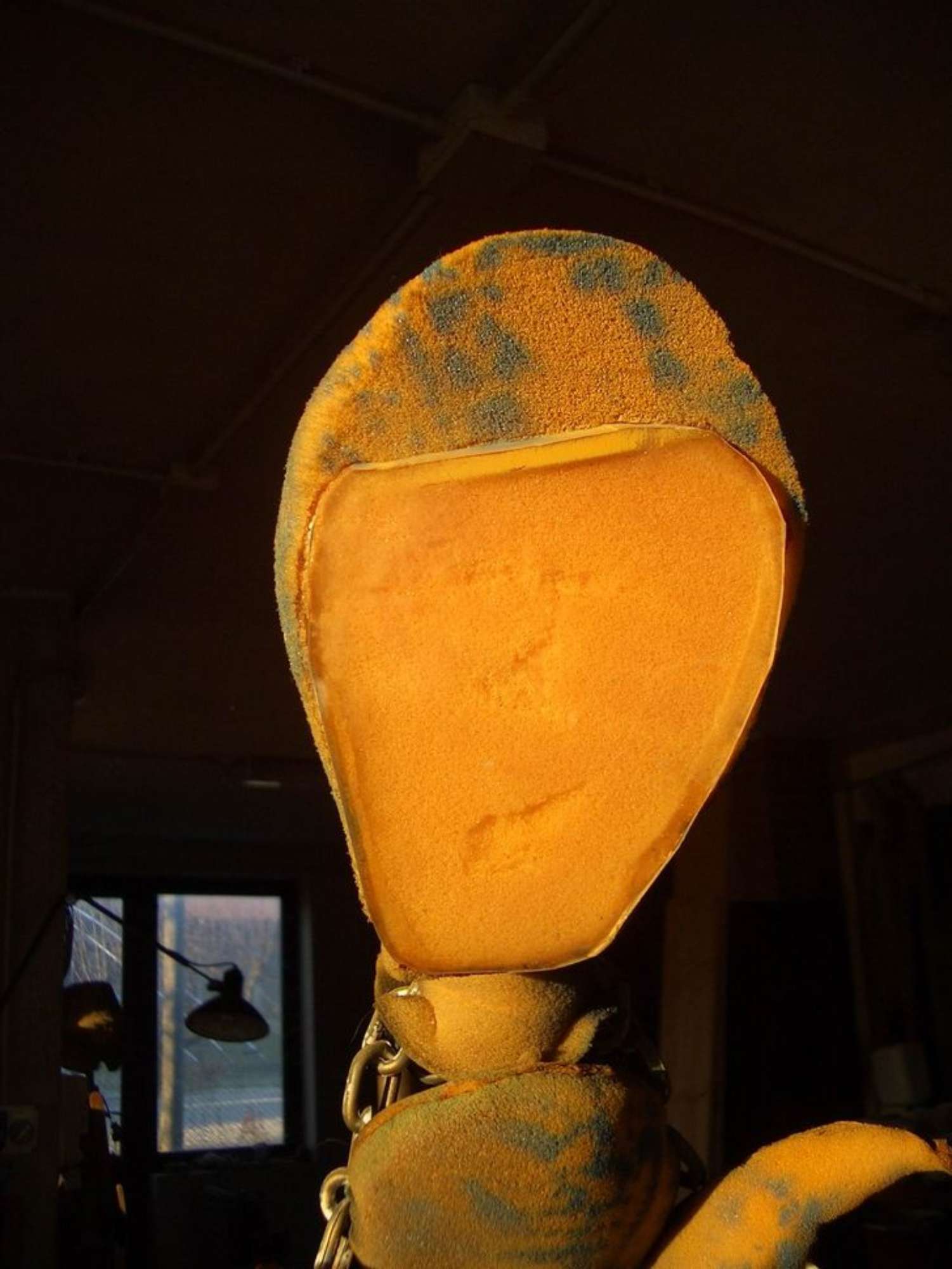 Personaggio 1 prima del restauro, particolare